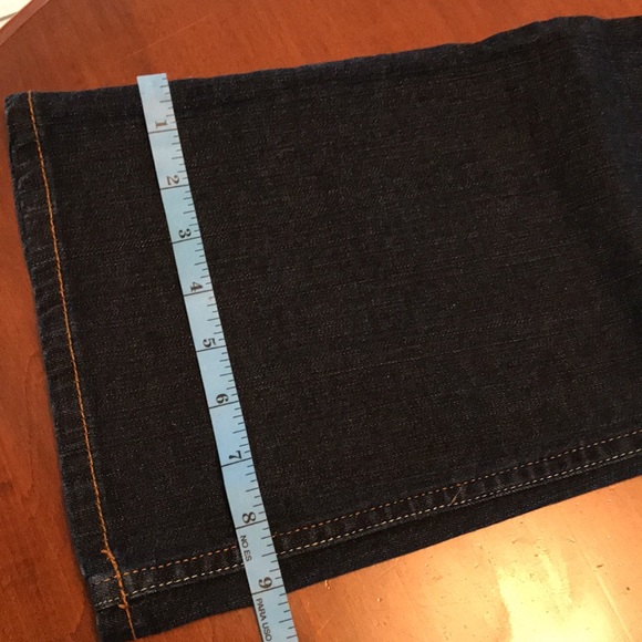 Paris Blues Size 5 mid rise slightly flared jeans w 5-pocket design. Faded. - Picture 8 of 11